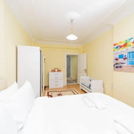 Fully Furnished Spacious Big Flat In Kepez 아파트